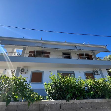 Amar Apartments Sarandë Exterior foto