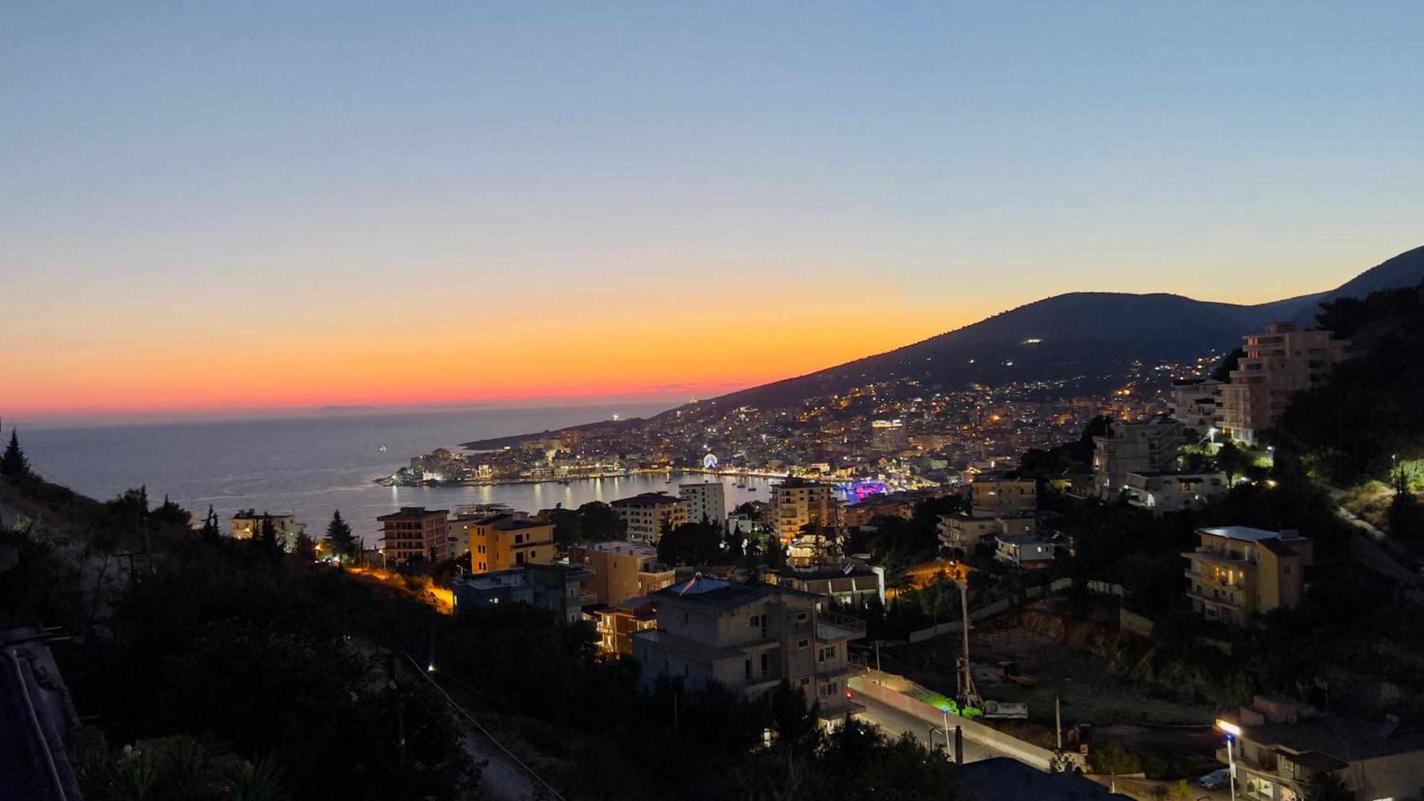 Amar Apartments Sarandë Exterior foto